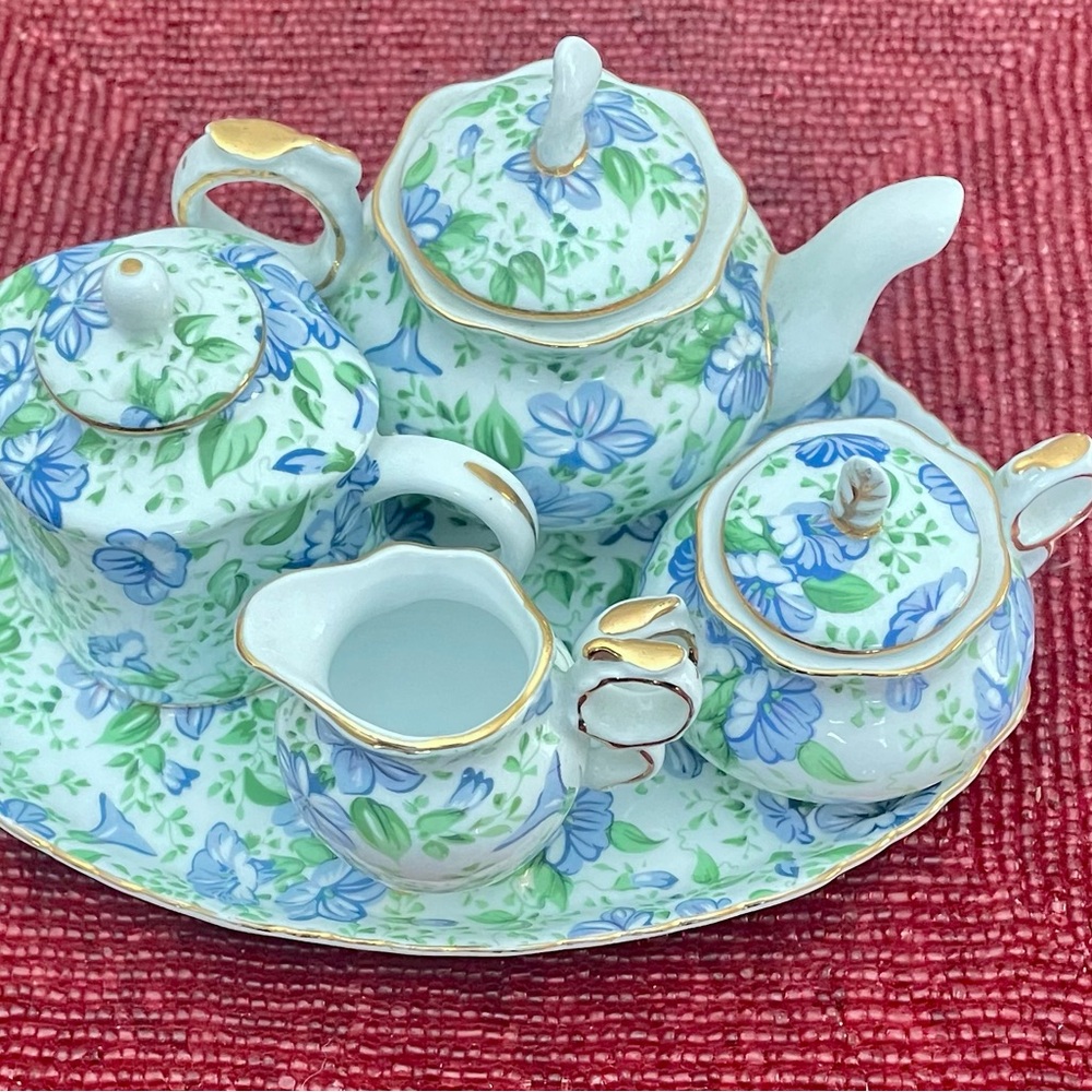 Floral Porcelain Tea Set